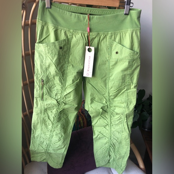 XCVI Iris Crop in Citron Pigment Size Small - Picture 3 of 6